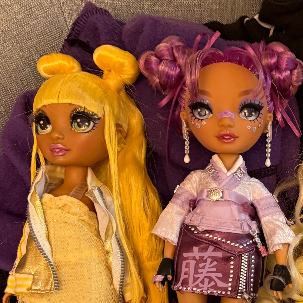 3 Doll bundle: rainbow high LILA, SUNNY and lol surprise